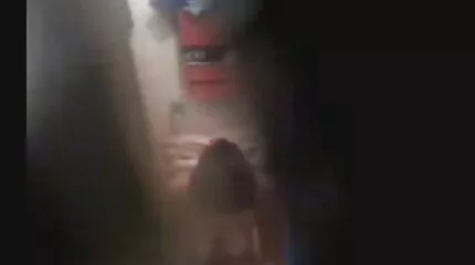 Хлопець з порно фільми ретро великим членом трахнув блондинку з великою попою