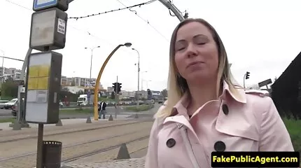 Я їхав по дорозі і порно фільми ретро трахнув блондинку в попку