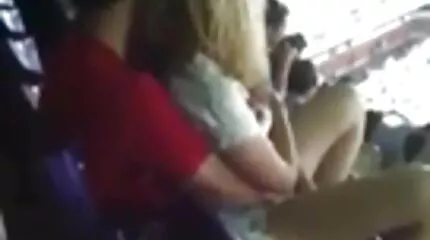 Блондиночку трахкають фільми для дорослих секс глибоко в жопу
